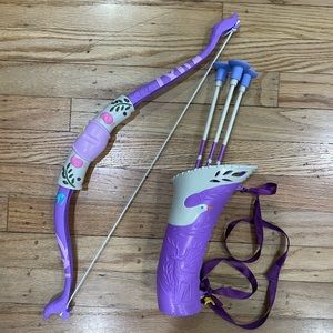 Rapunzel Bow and Arrow Toy
